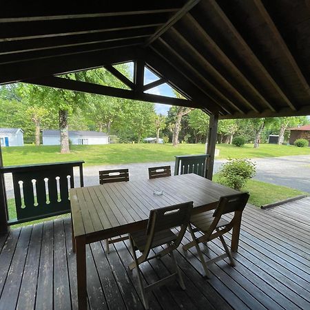 Camping Les Etoiles Saint-Sornin-Lavolps ภายนอก รูปภาพ