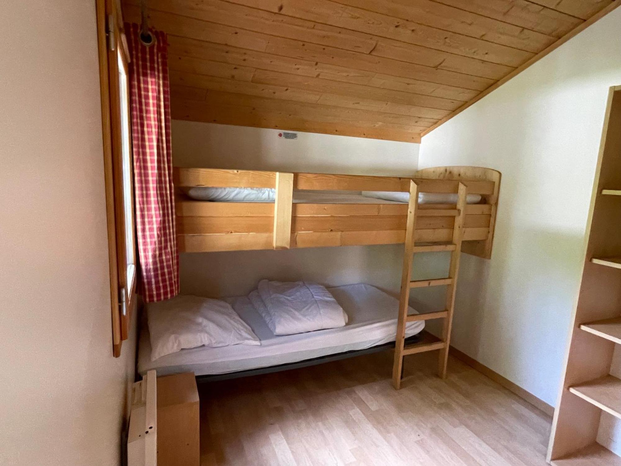 Camping Les Etoiles Saint-Sornin-Lavolps ภายนอก รูปภาพ