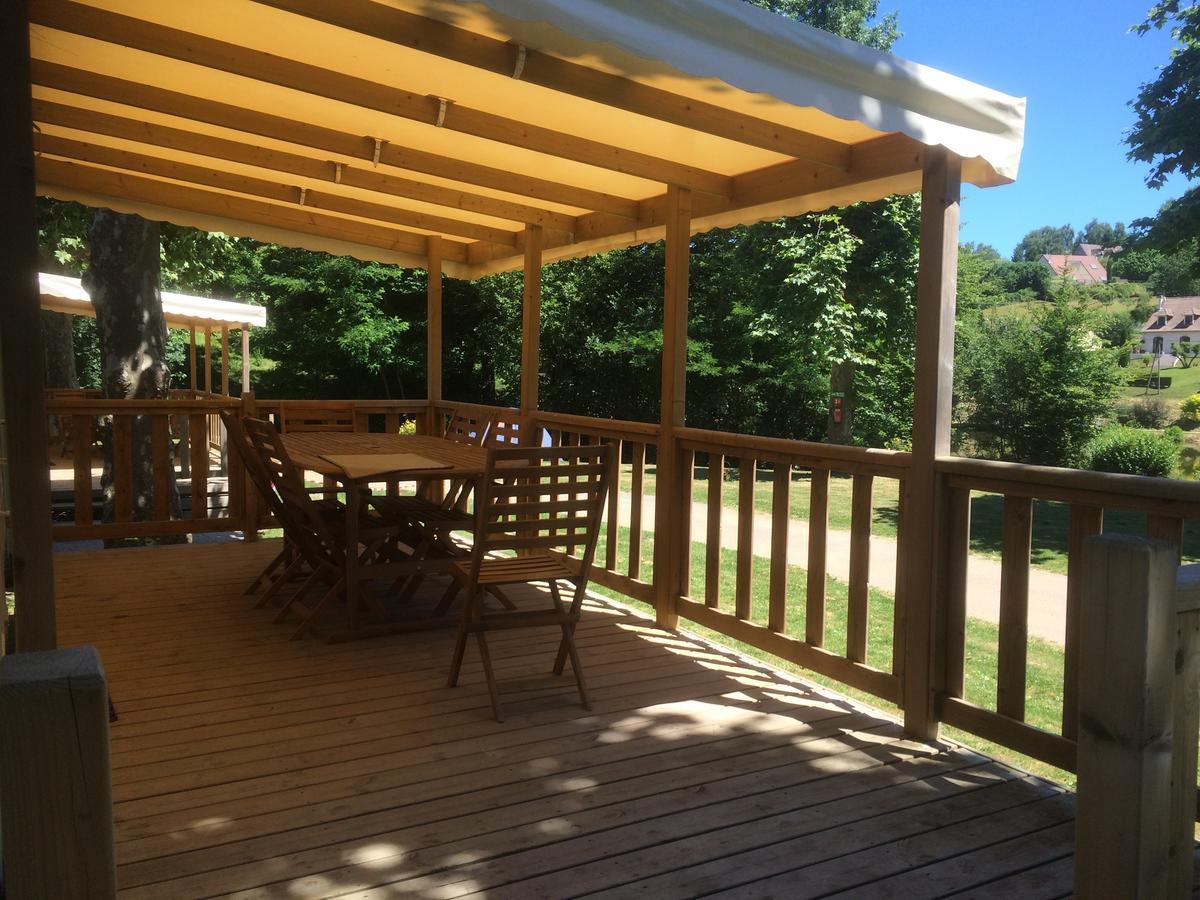 Camping Les Etoiles Saint-Sornin-Lavolps ภายนอก รูปภาพ