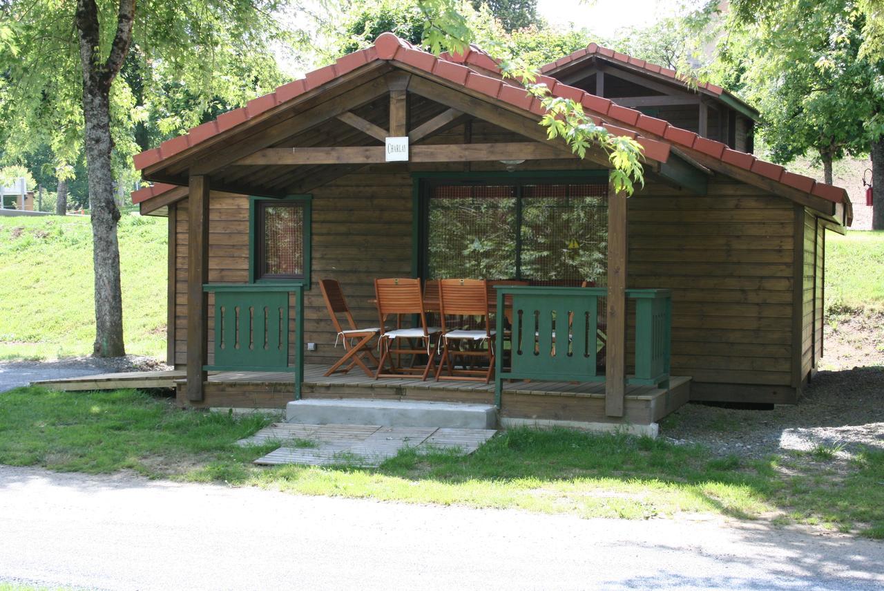 Camping Les Etoiles Saint-Sornin-Lavolps ภายนอก รูปภาพ